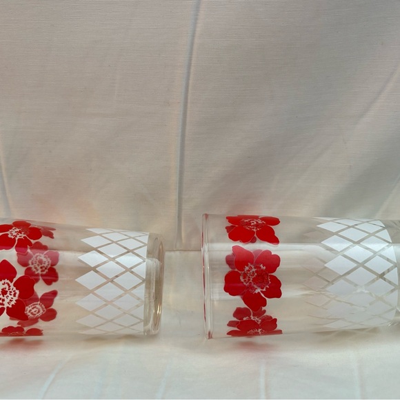 2 Rare Swanky Swig Glasses - Picture 4 of 4